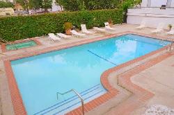 10861-moorpark-52267