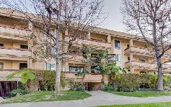 11322-camarillo-st-43427