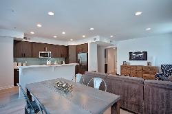 11912-laurelwood-26260