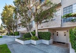 11930-avon-way-44613