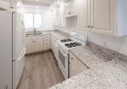 11930-avon-way-44619
