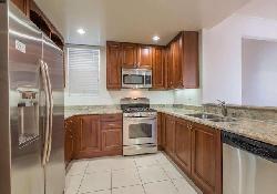 13-palms-42421