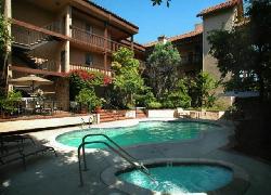 13214-moorpark-13625