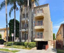 14271-dickens-st-52454