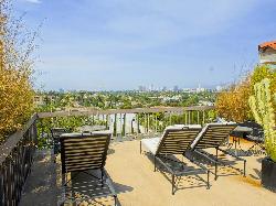 2263-fox-hills-17240
