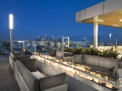 3033-wilshire-25427