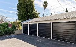 3232-rowena-ave-42380