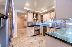440-n-oakhurst-39551