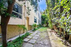 440-n-oakhurst-39560