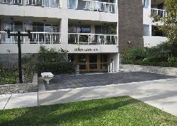 441-n-oakhurst-8570