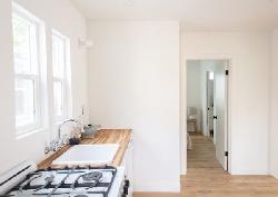 4437-lockwood-44368
