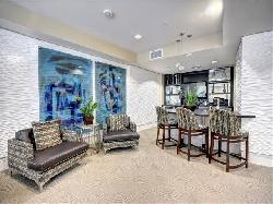 5550-wilshire-24545