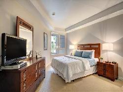 5550-wilshire-24553