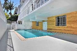 834-fourth-street-43214