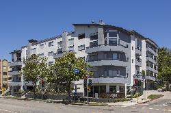 888-hilgard-27273