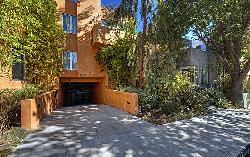 900-west-knoll-16334