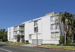 9297-burton-way-39047