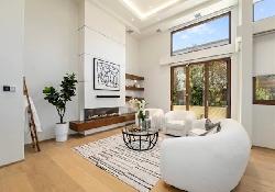 930-15th-st-52330