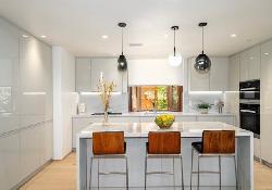 930-15th-st-52334