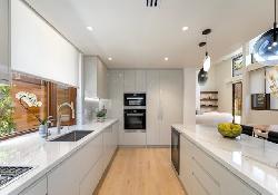 930-15th-st-52335