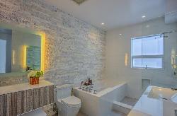 947-4th-st-33166