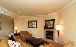 957-s-wilton-pl-25063