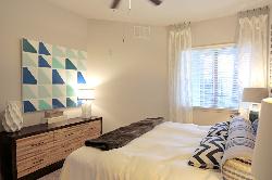 accent-playa-vista-33175