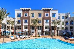 accent-playa-vista-33185