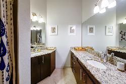 accent-playa-vista-33195