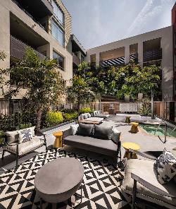 alaya-hollywood-34340