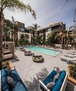 alaya-hollywood-34341