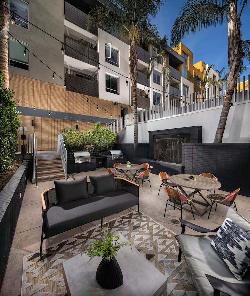 alaya-hollywood-34345