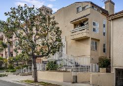 almayo-townhomes-48485