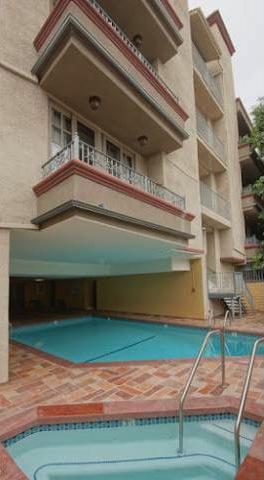 arnaz-plaza-15615