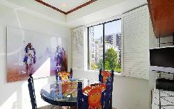 ashton-square-29321