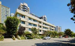 ashton-square-29326