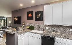 beachwood-canyon-estates-23021