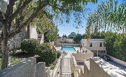 beachwood-canyon-estates-23029