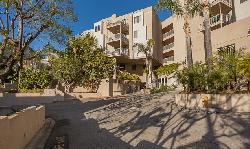 beachwood-canyon-estates-23032
