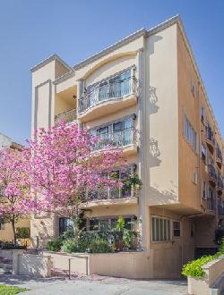 bentley-plaza-24269