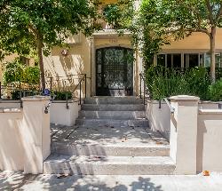 bentley-plaza-24271