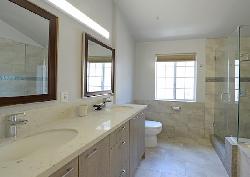 beverly-crown-34829
