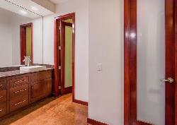 beverly-lencrest-30626