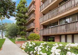 beverly-lencrest-30636