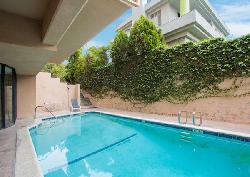 beverly-lencrest-30638