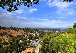 beverly-ridge-drive-48004