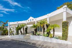 beverly-ridge-drive-48010