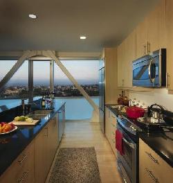 blu-beverly-hills-15700