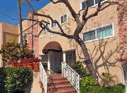 brentwood-plaza-15733