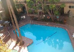 brentwood-plaza-15735